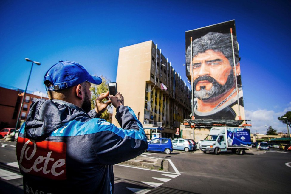 Maradona Naples Mural Unveiled As Com