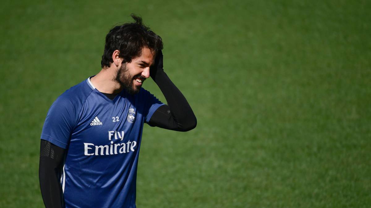 Real Madrid V Atletico Madrid Isco Starts Lucas At Right Back As Com