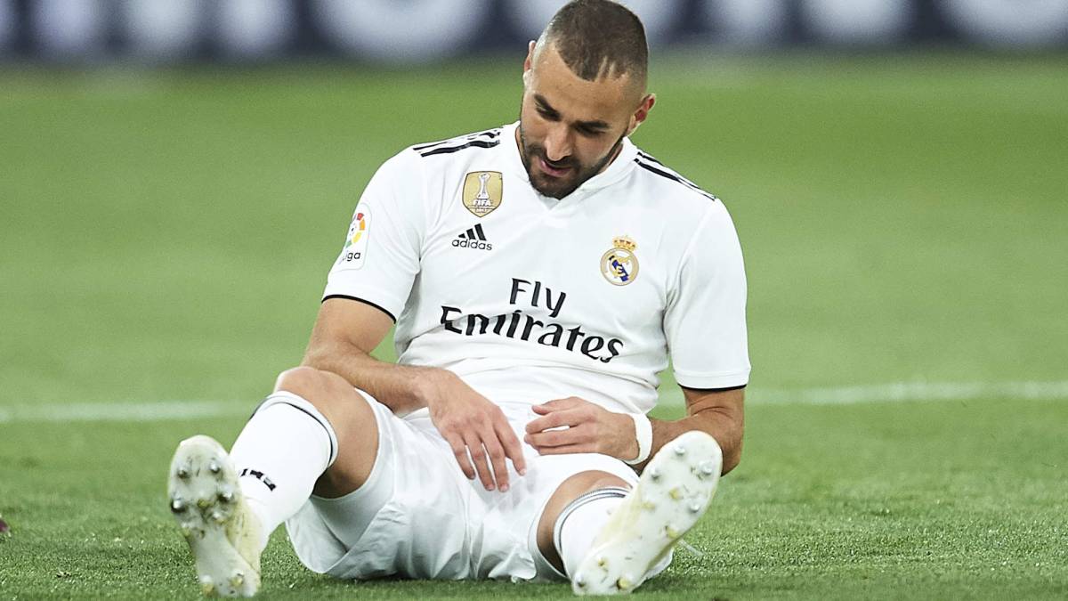 Karim Benzema Set To Miss Two Weeks With Hamstring Injury As Com