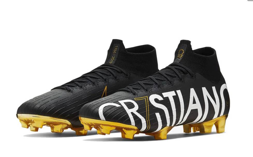 soccer shoes of cristiano ronaldo