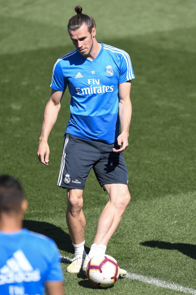 Bale training with Madrid.