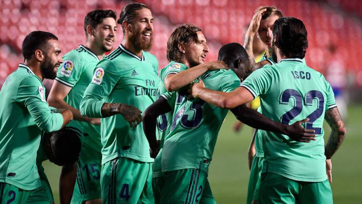 Real Madrid Two Points From Laliga Title After Granada Win As Com
