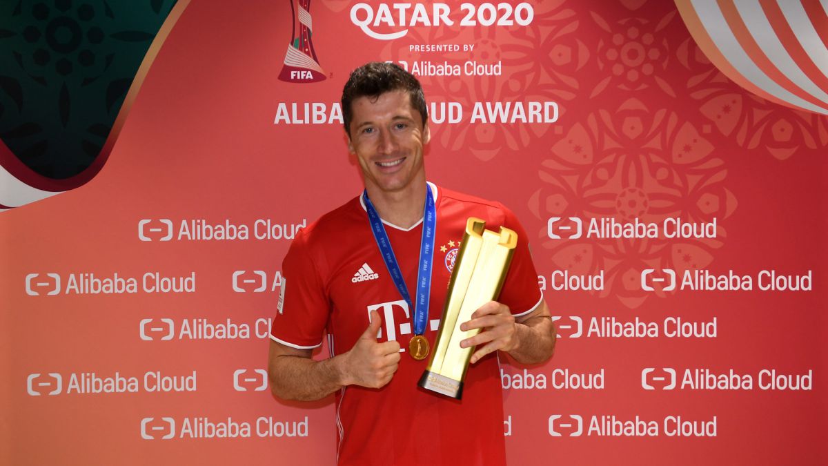 Lewandowski Kimmich Dedicate Club Wc Title To Self Isolating Muller As Com