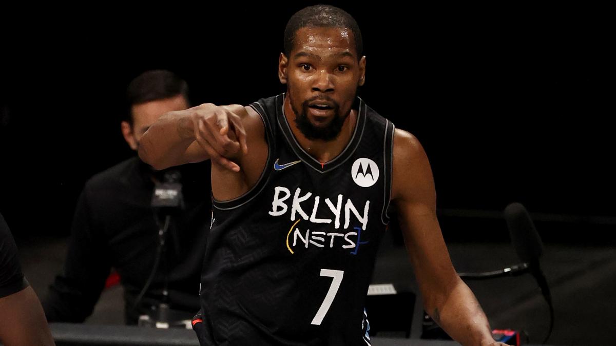 kevin durant no shirt
