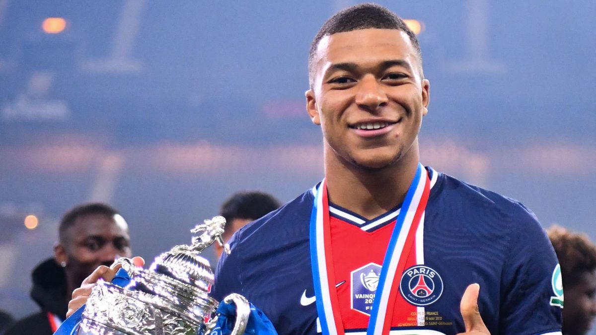 Mbappe Locks Sights On Ligue 1 After Psg Clinch Coupe De France As Com